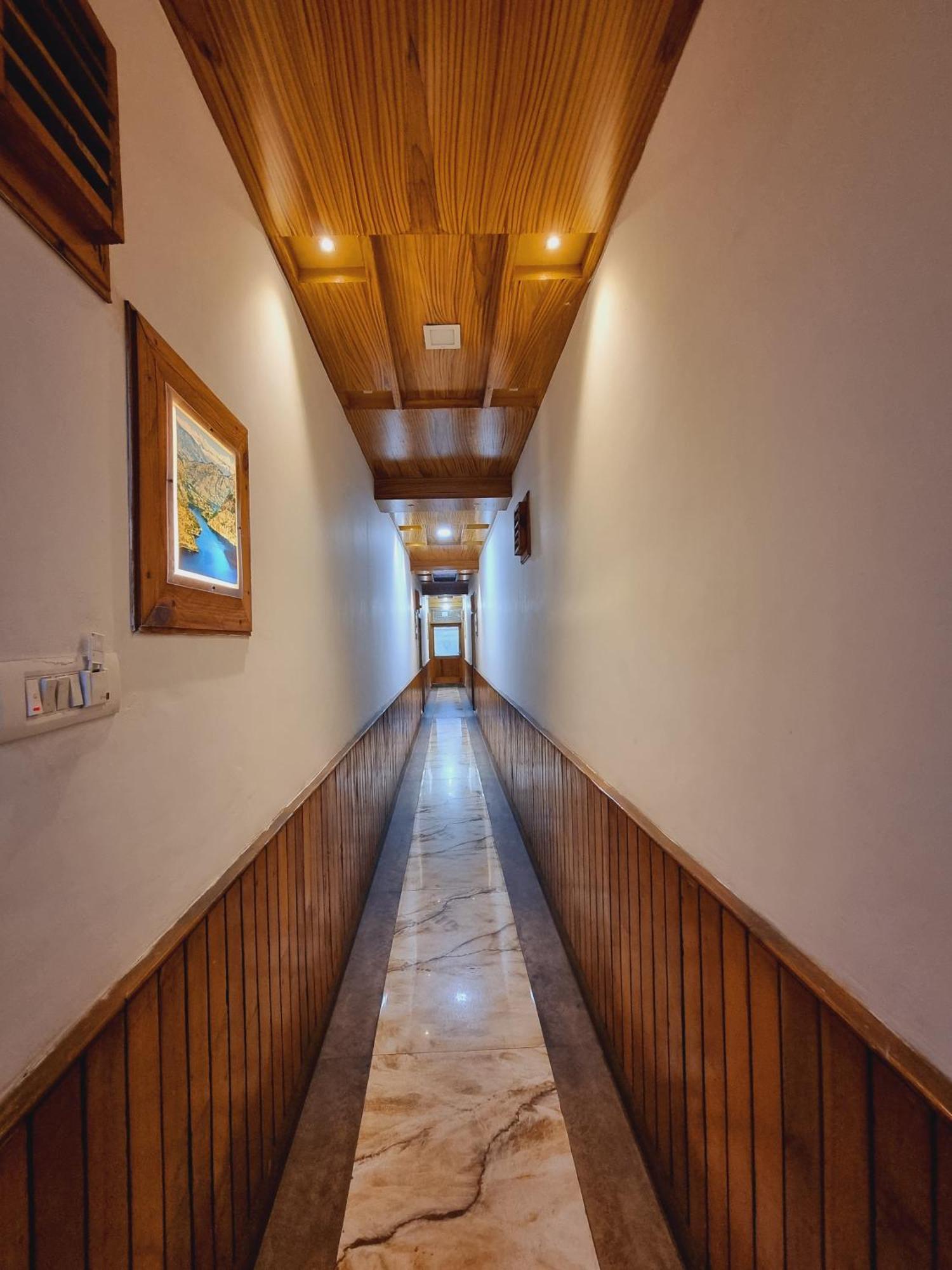 Wow Hotels Green View Dalhousie Buitenkant foto