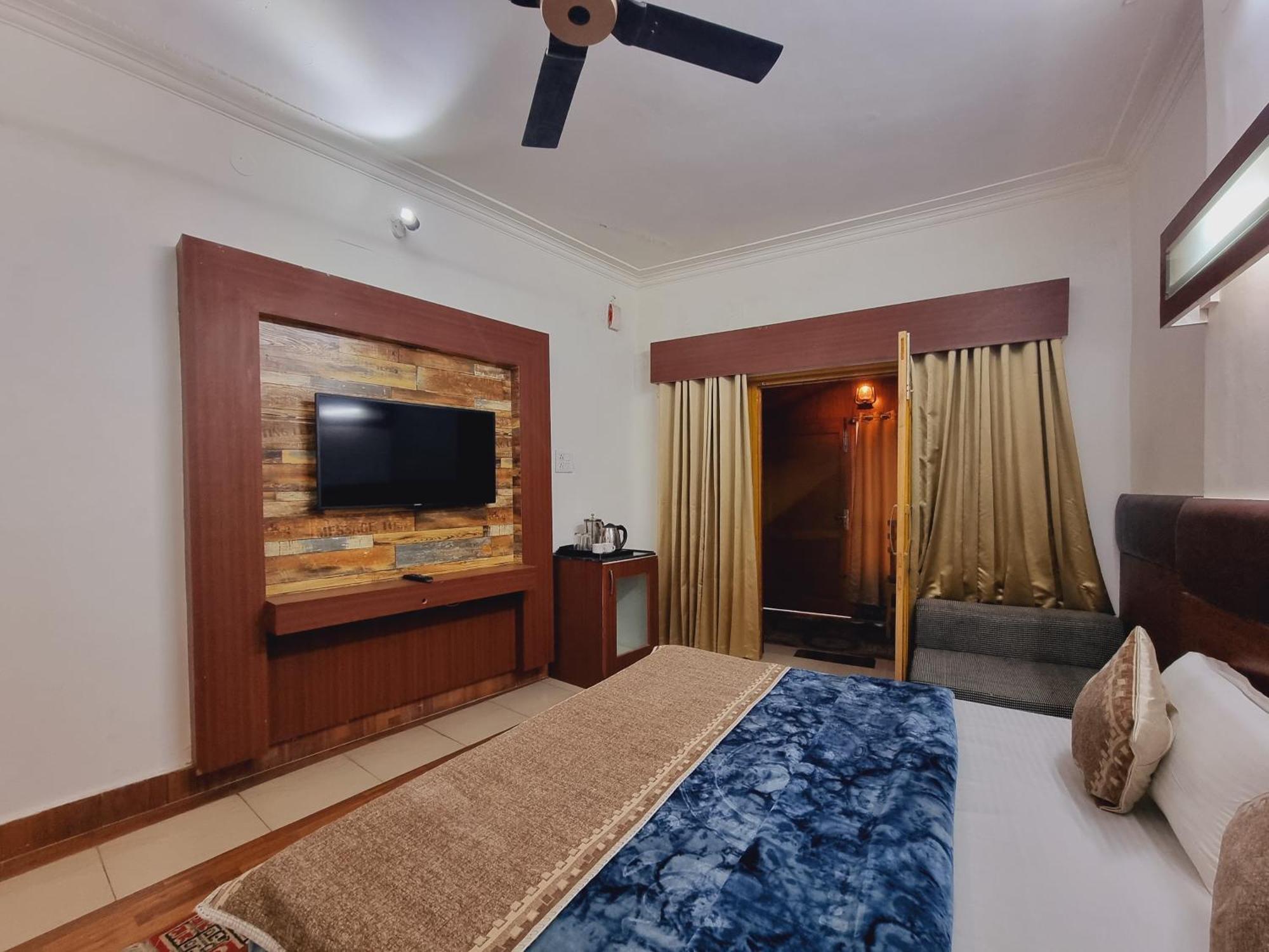 Wow Hotels Green View Dalhousie Buitenkant foto